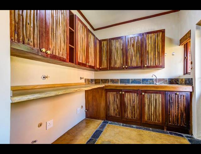 2 BEDROOM PROPERTY TO RENT IN GLEN MARAIS